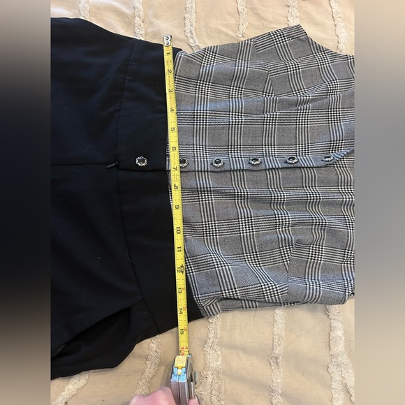 VENUS Black and Gray Sleeveless Jumpsuit - Picture 6 of 6